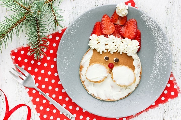 Pancake Shaped Like Santa And Holly 4 Pancake Shaped Like Santa And Holly 4