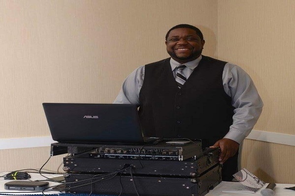 Band Dj Wax With Dj Equipment 6 Band Dj Wax With Dj Equipment 6