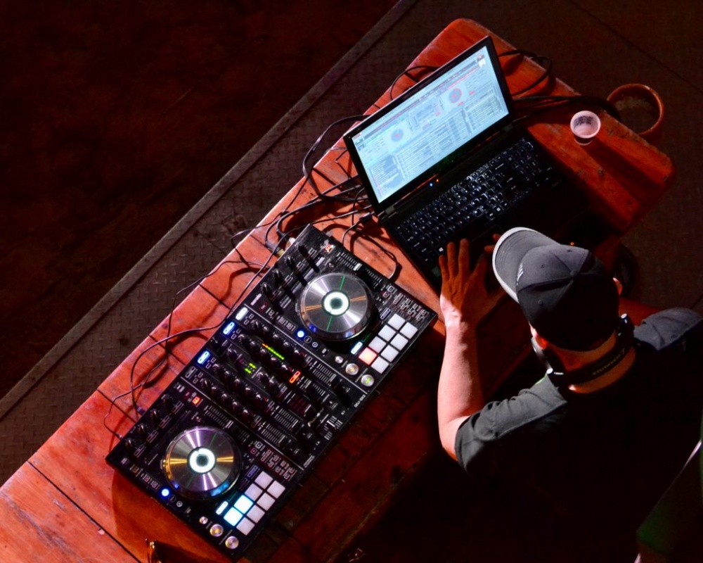 Band Dj Bobby O 2 Band Dj Bobby O 2