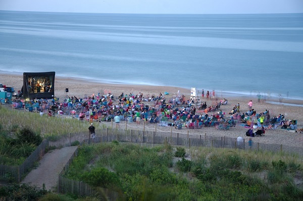 Carousel Hotel Free Movies On The Beach 7 Carousel Hotel Free Movies On The Beach 7
