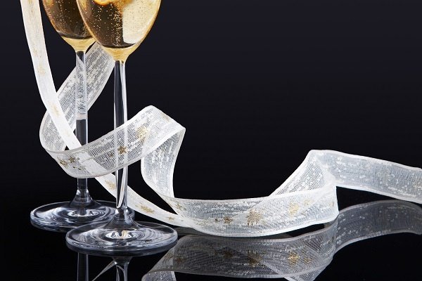 Event Wine Or Champagne With Ribbons 16985932 Event Wine Or Champagne With Ribbons 16985932
